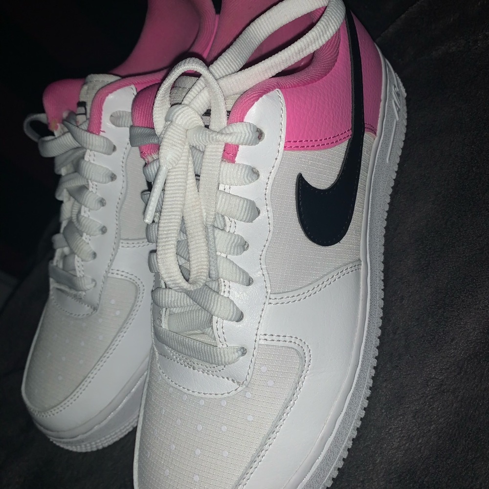Air Forces 1s Pink/Black